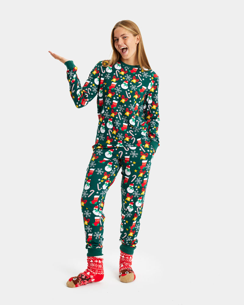 Pijama de Navidad para Familia Verde con Motivos Navideños mujer