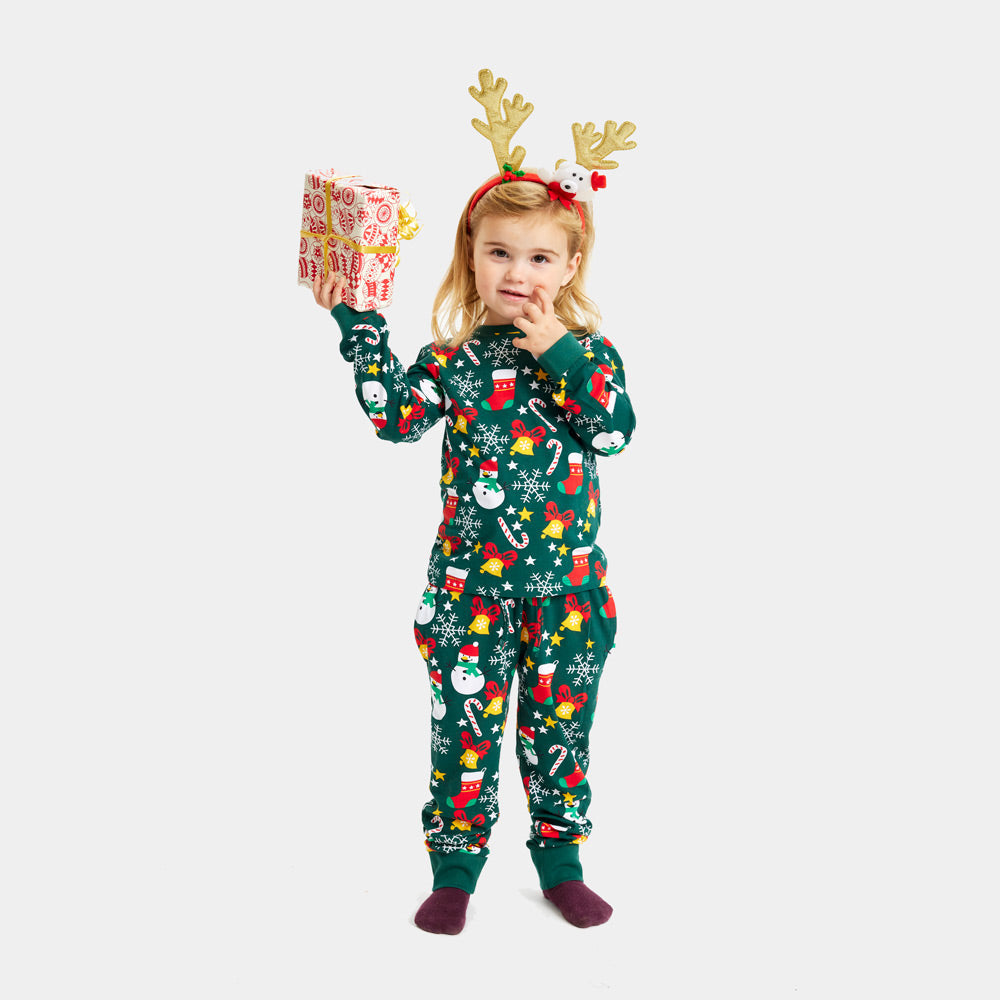 Pijama de Navidad para Familia Verde con Motivos Navideños niña